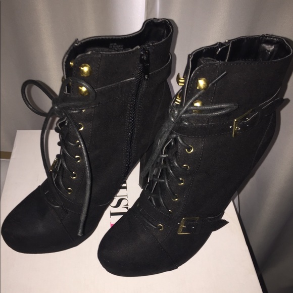 Black Suede Like Platform Bootie - Picture 8 of 8